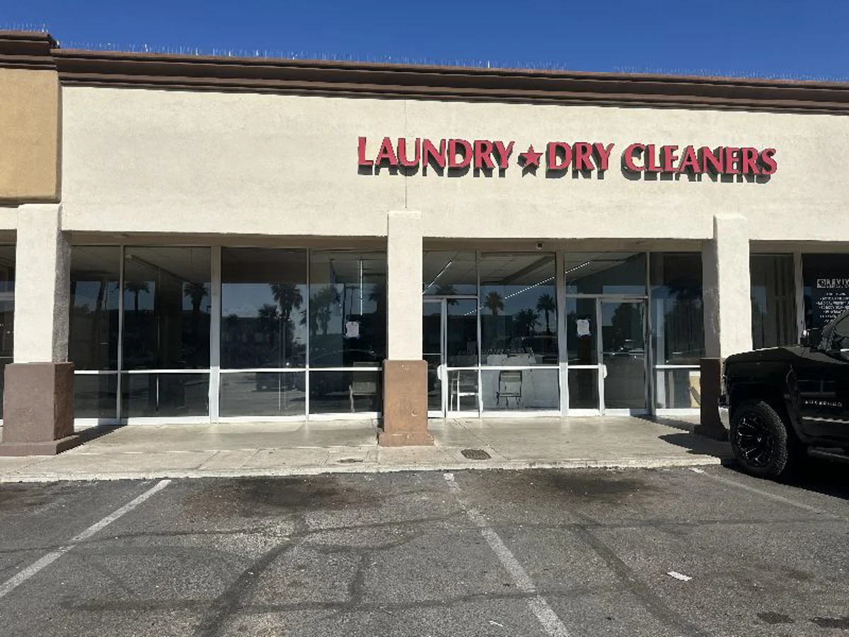 Tiny Bubbles Laundry Goodyear location