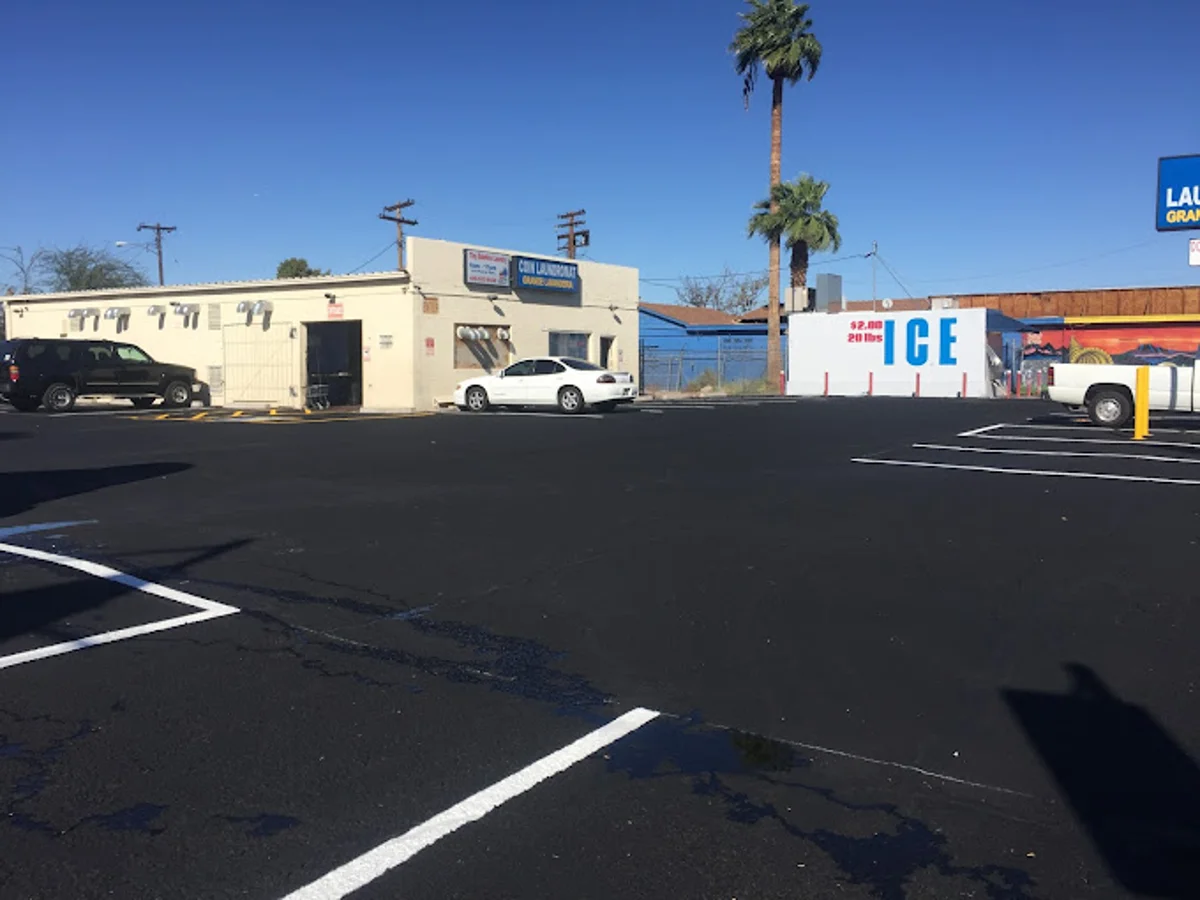 Tiny Bubbles Laundry Phoenix location